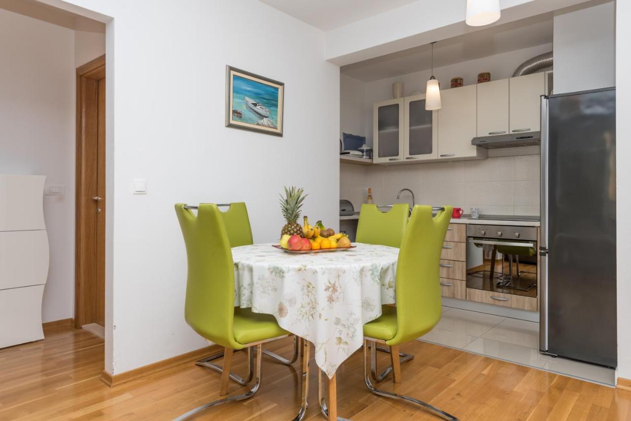 Ferienwohnung Neno Makarska Exterior foto
