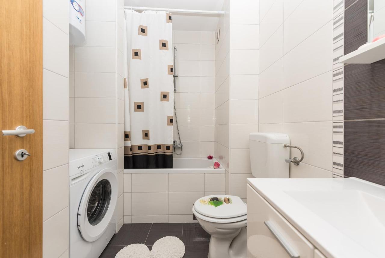Ferienwohnung Neno Makarska Exterior foto