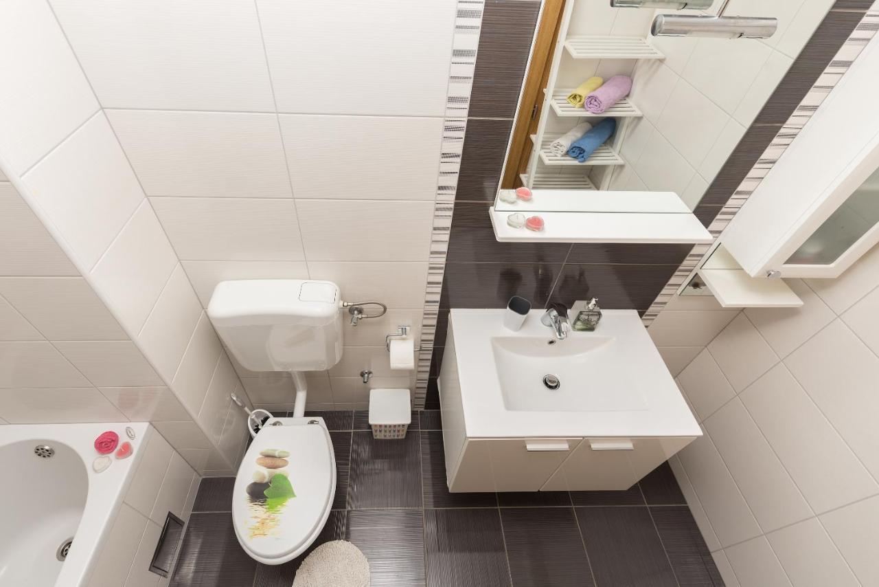Ferienwohnung Neno Makarska Exterior foto