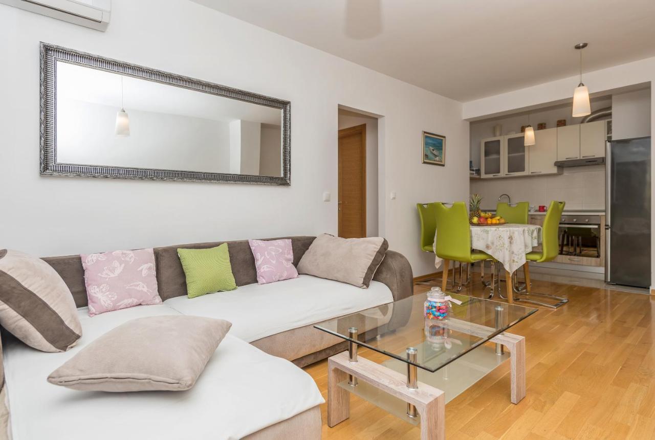 Ferienwohnung Neno Makarska Exterior foto